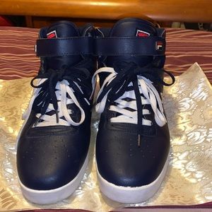 Excellent condition  rare find double lace men FILA Vulc-13 bark blue size 11.5.